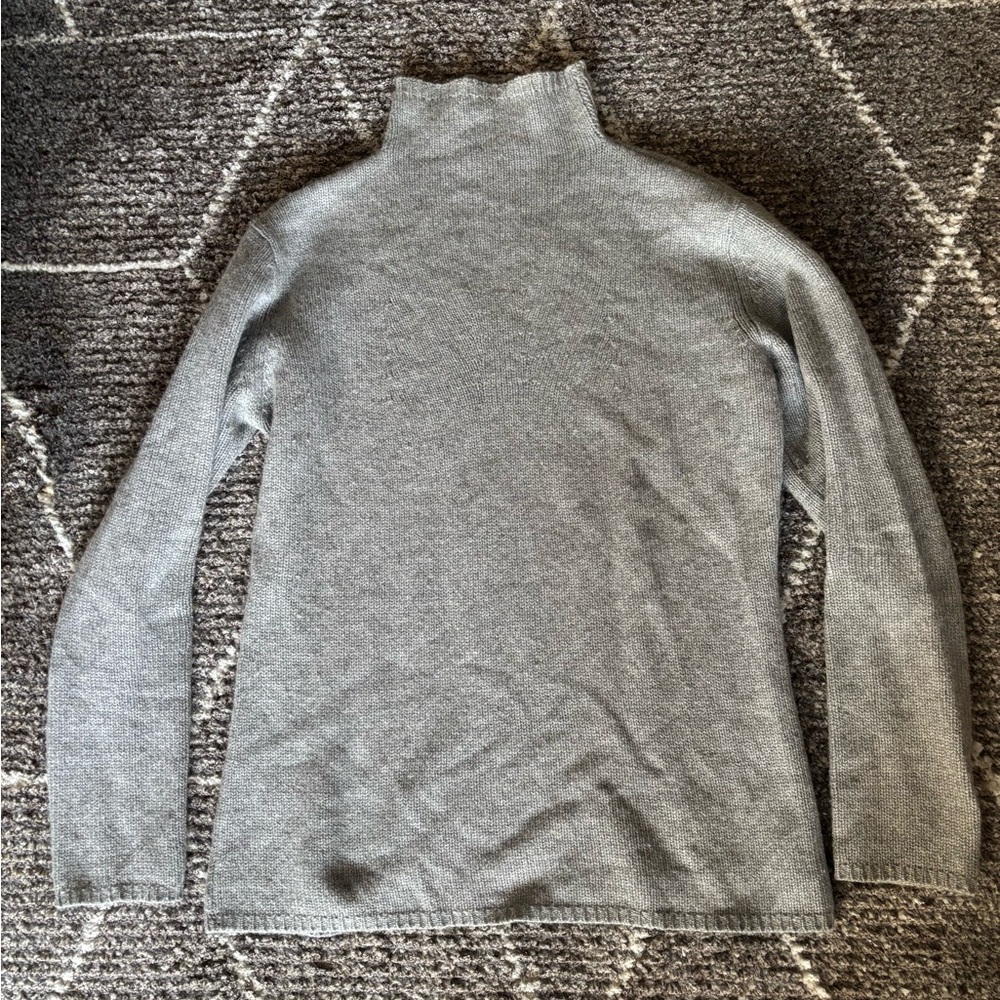 Saks Fifth Avenue Gray Turtleneck